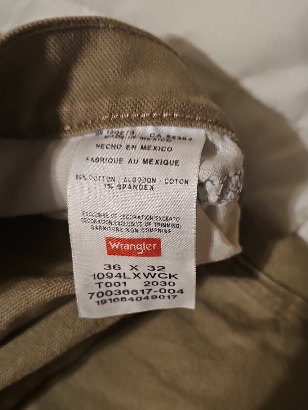 Wrangler Men's Khaki Pants in Light Brown
